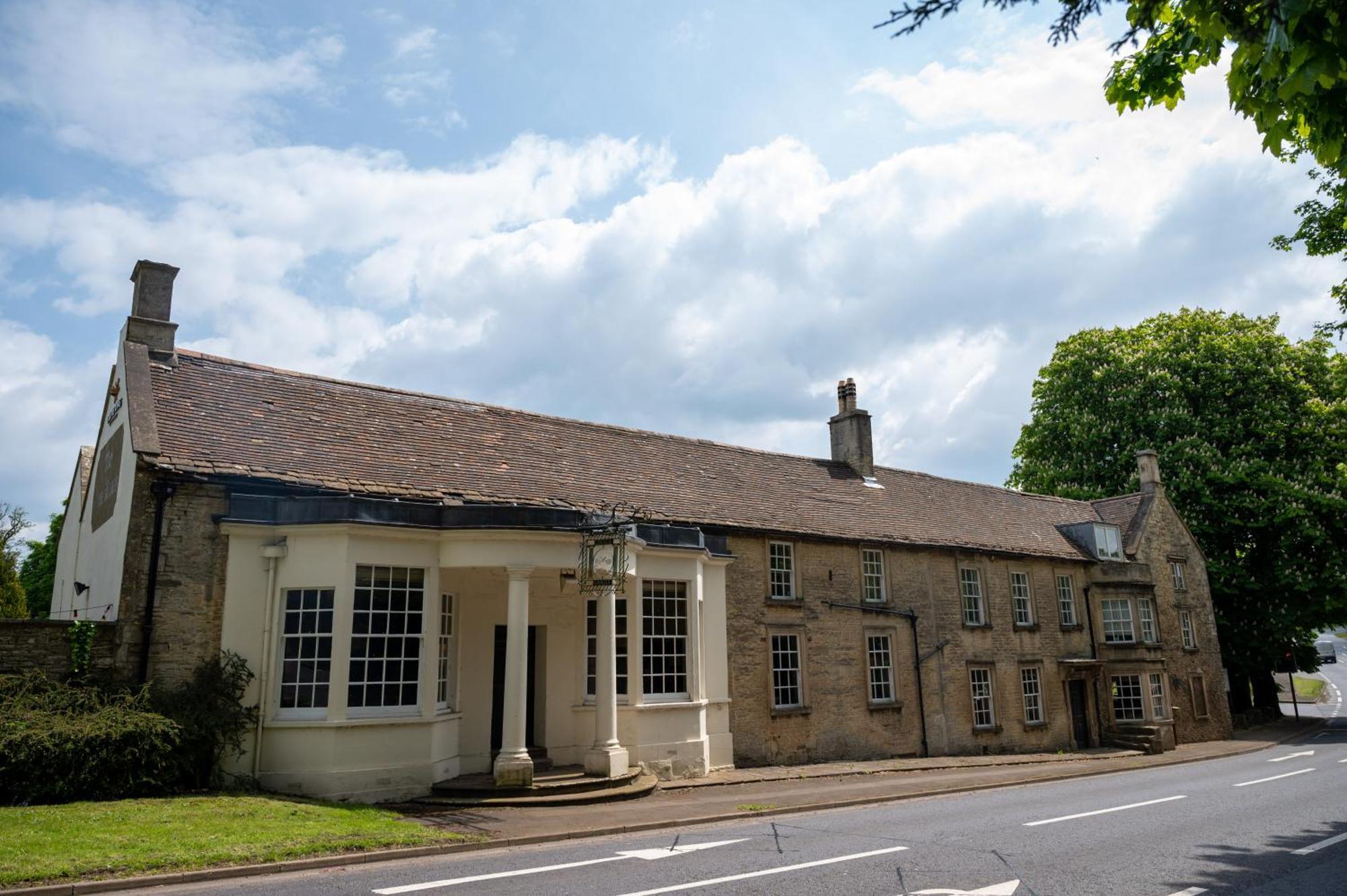 Cross Hands Hotel By Greene King Inns Old Sodbury Exteriör bild