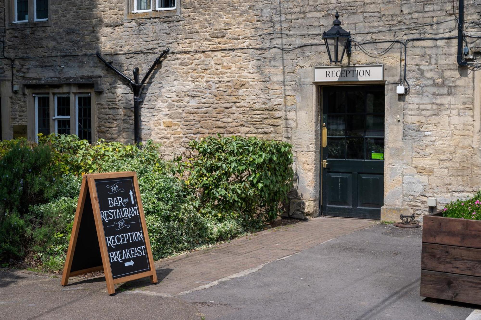 Cross Hands Hotel By Greene King Inns Old Sodbury Exteriör bild